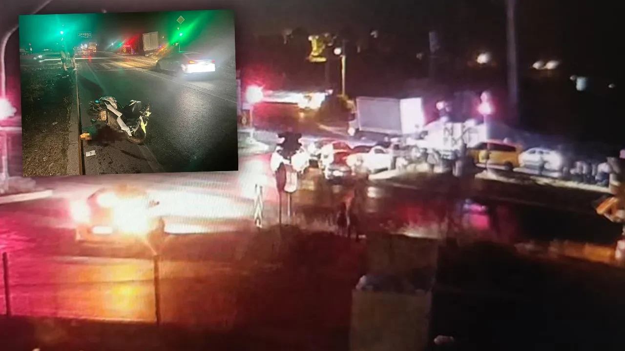 Kamyona arkadan çarpan motosiklet sürücüsünün feci ölümü kamerada