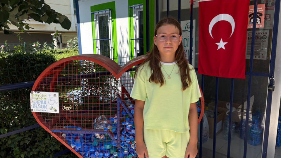 Engellilere destek için 2 yılda 10 bin mavi kapak topladı