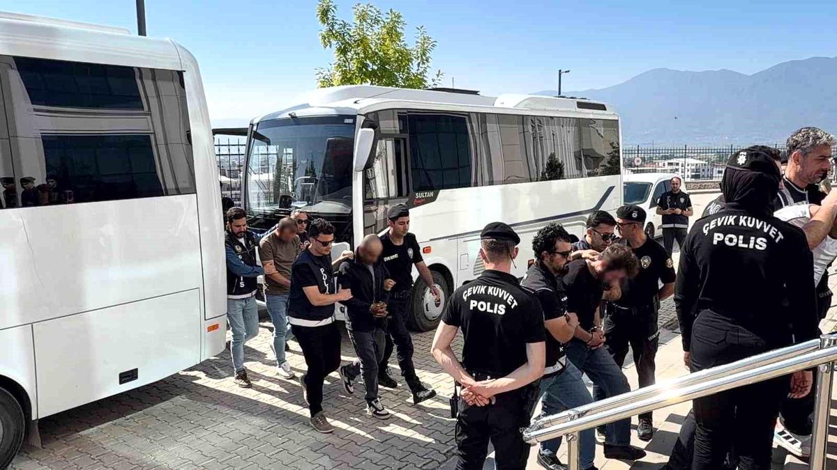 Hava destekli operasyonun ardından 23 şüpheli adliyede