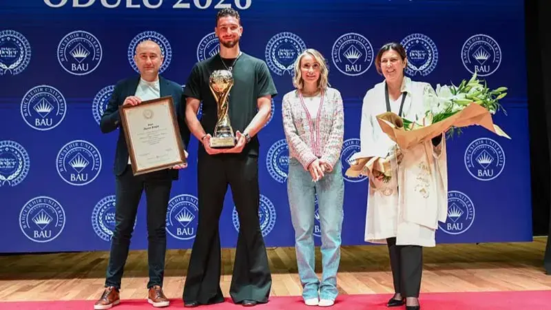 Milli basketbolcu Alperen Şengün’e ‘Türkiye’ye Değer Katanlar Ödülü’