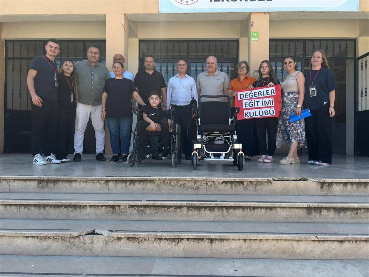 Tekirdağ'da kermes geliriyle ihtiyaç sahiplerine tekerlekli sandalye desteği