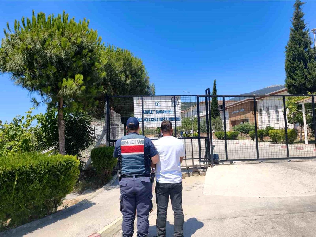 Hırsızlıktan 8 yıl cezası bulunan firari Kuşadası'nda yakalandı