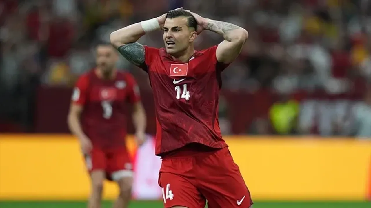 Abdülkerim Bardakcı'nın şutu direkten döndü! Topun hızı duyanları şaşırttı