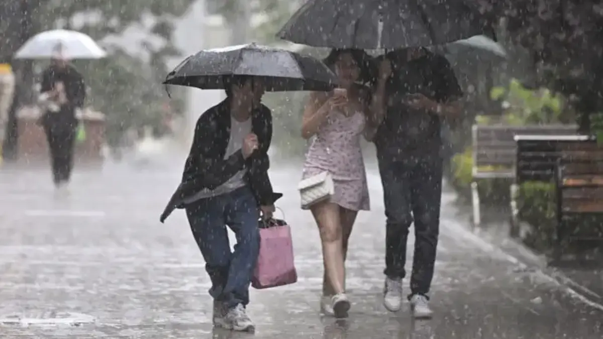Hava bir anda değişecek! İstanbul'da sıcaklık 10 derece düşecek, kuvvetli yağış geliyor