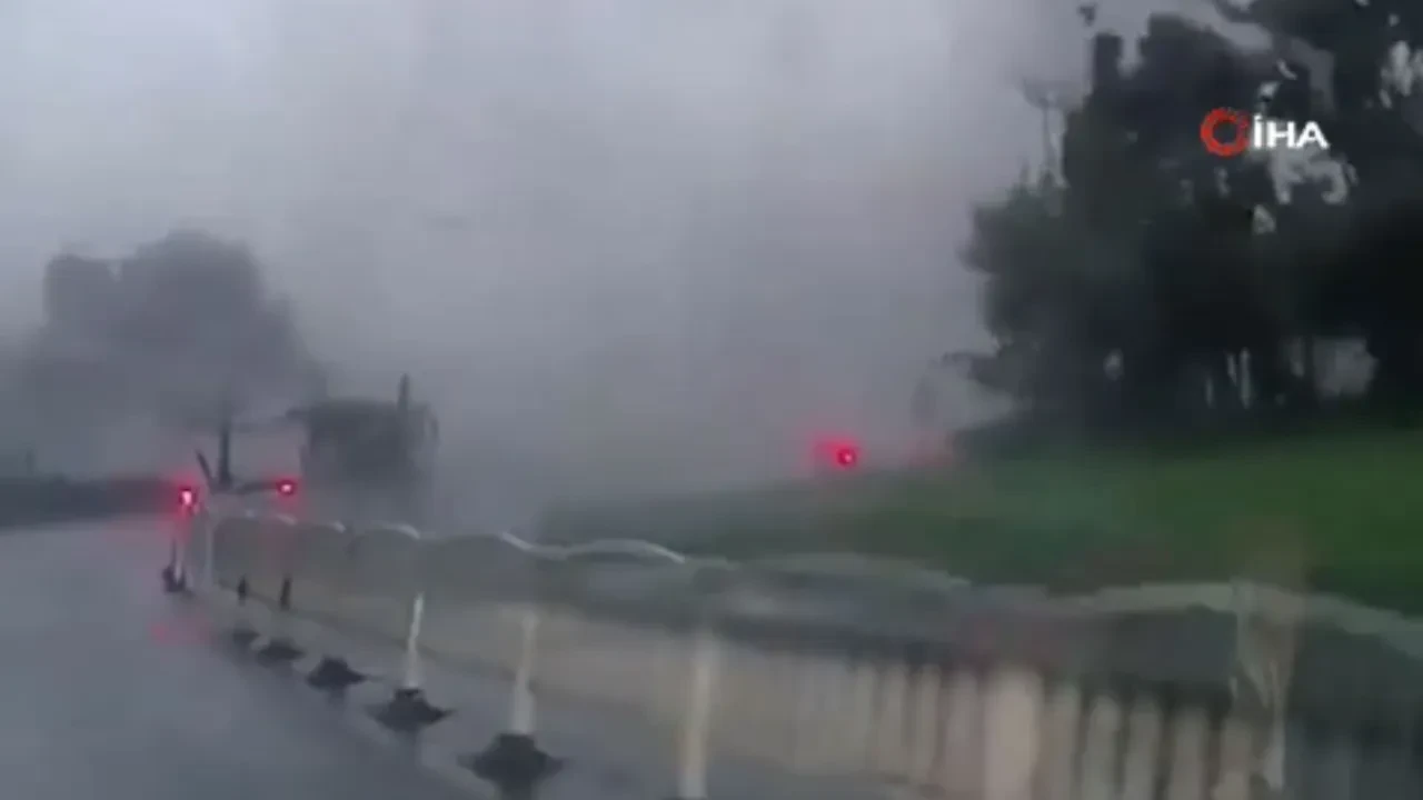 Bavi Tayfunu bir aracı böyle havaya uçurdu! Çin yerle bir oldu