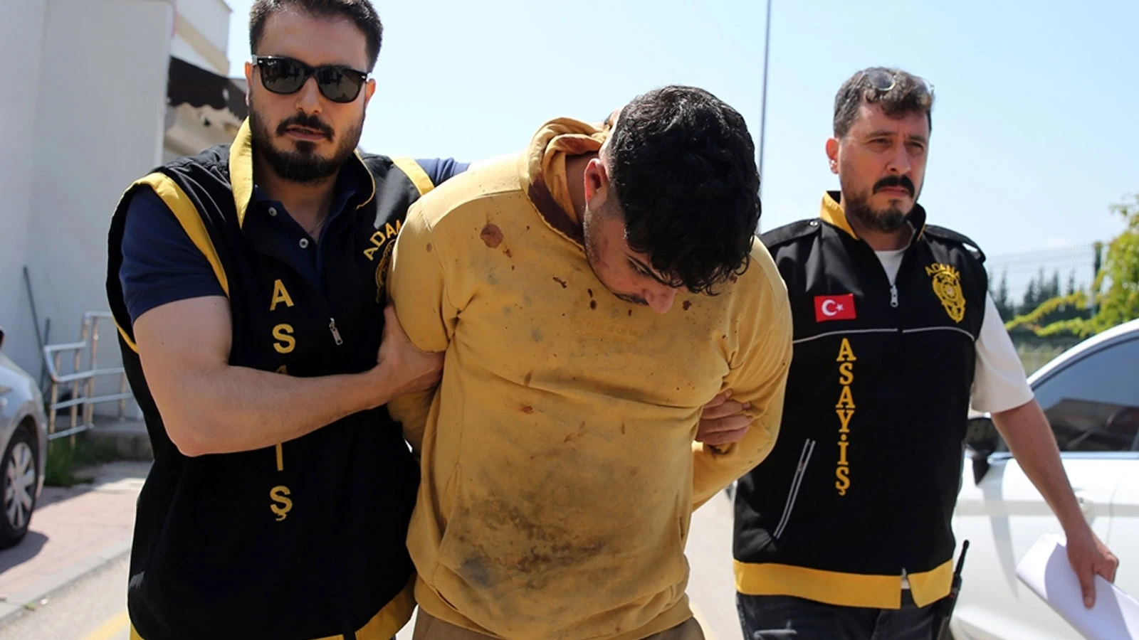 İhbara giden polis memurunu tabancayla yaraladı, ‘Yanlışlıkla vurdum’ dedi