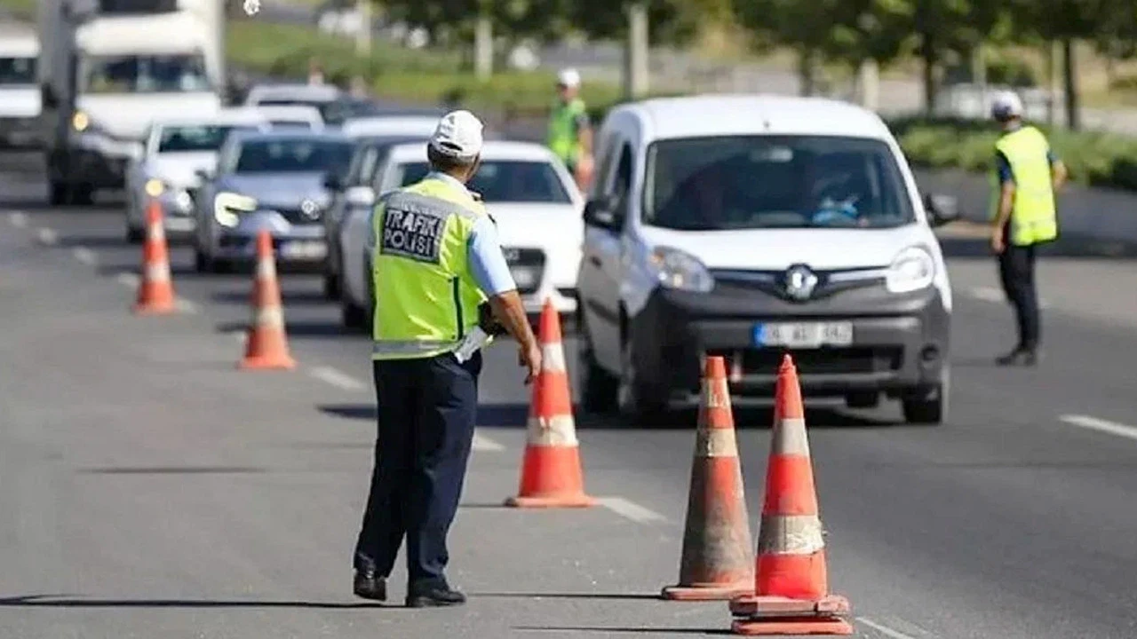 Trafik sigortası primleri bazı araç gruplarında yüzde 4 arttı Resmi Gazete'de yayımlandı