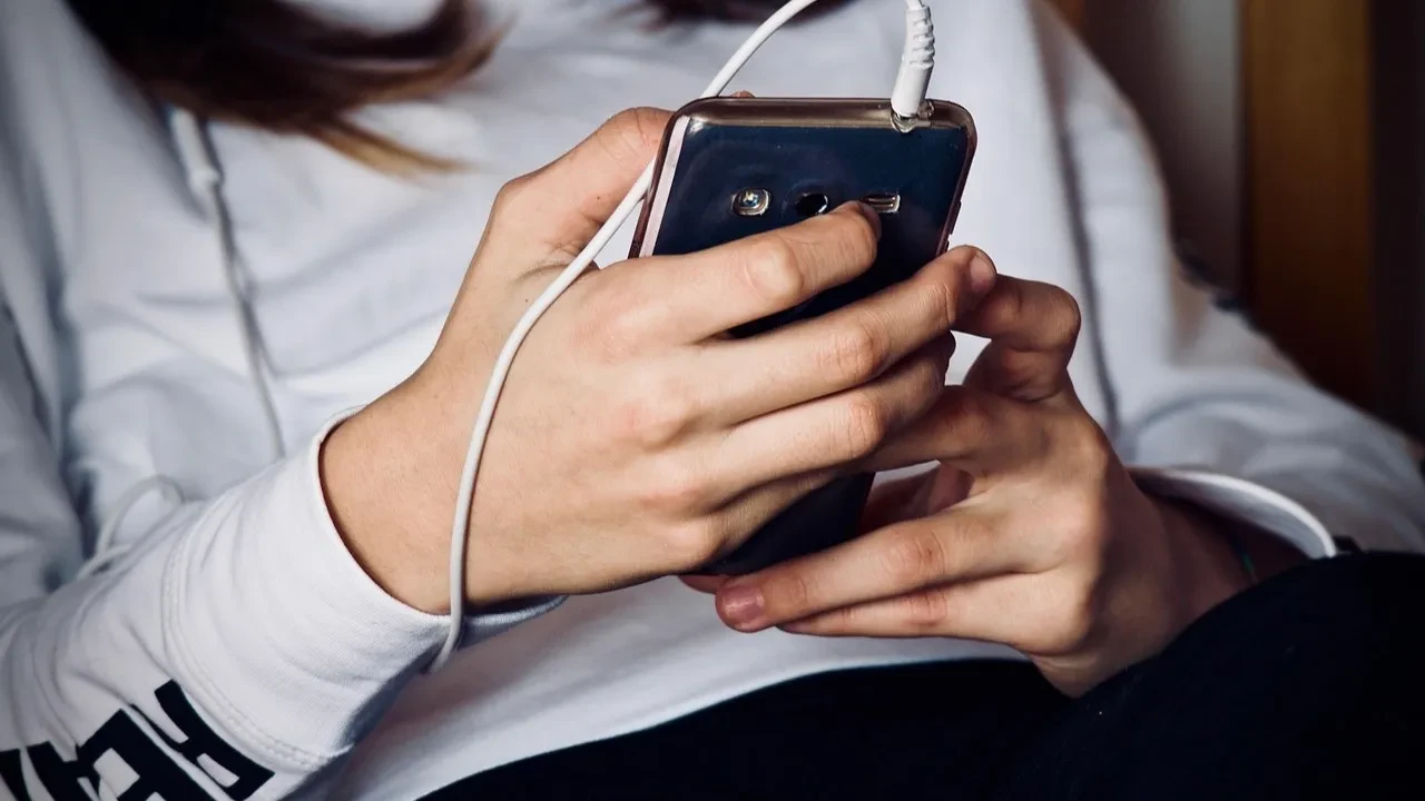 Telefon ve internet abonelikleri dikkat... Resmi Gazete'de yayınlandı! 14 gün süre kaldı
