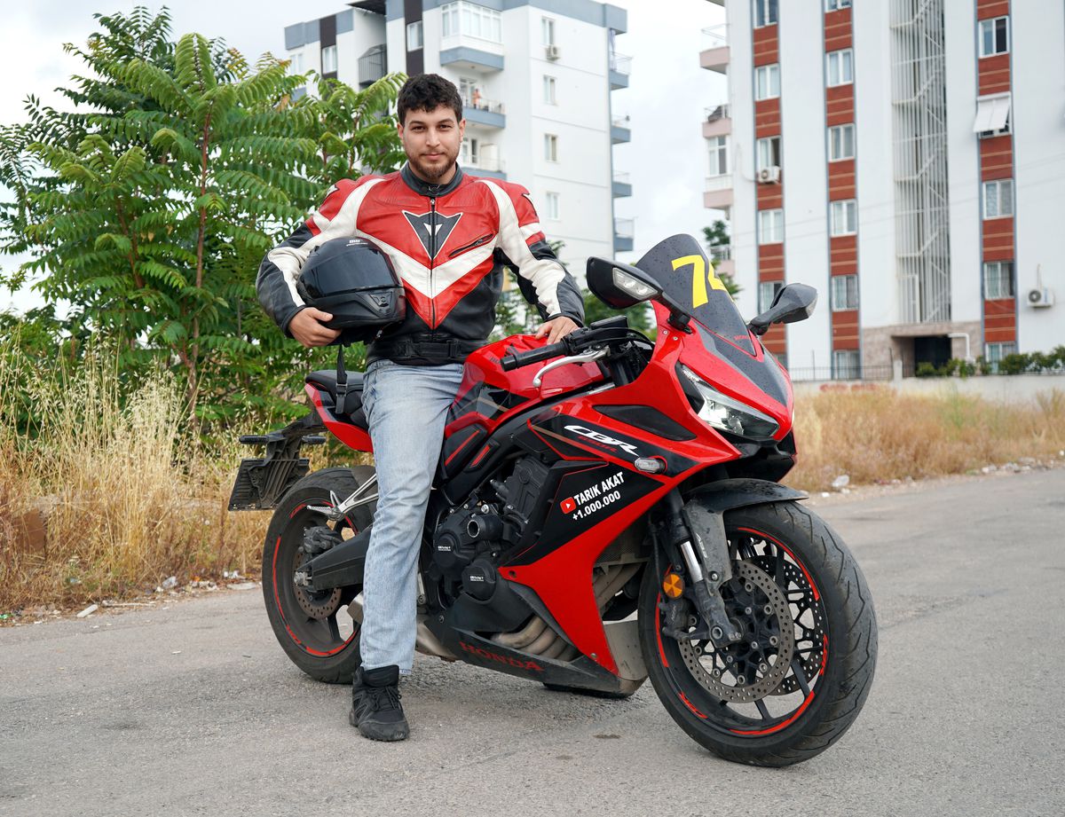 Doktorların 'yürüyemeyebilirsin' dediği Tarık, ölümden döndüğü motosiklete 5 yıl sonra bindi