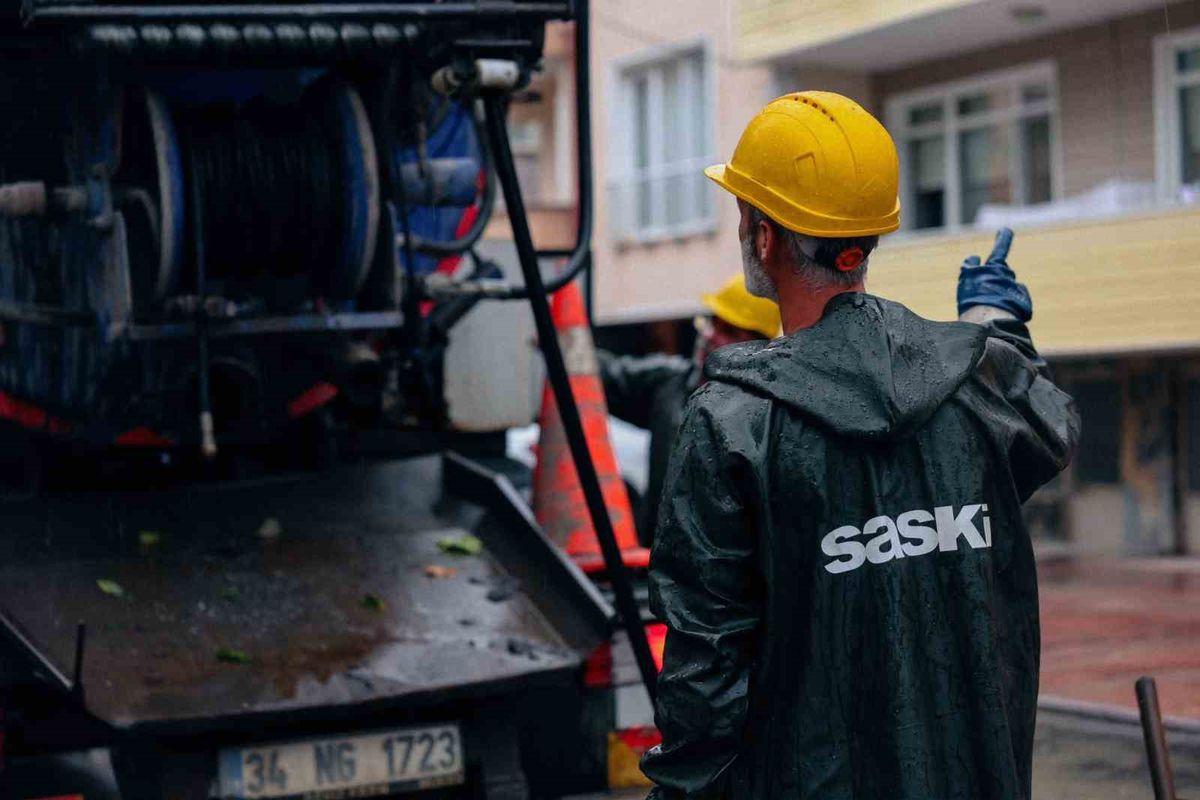 Şiddetli yağışlarda altyapı farkı: Sakarya tahliye etti, Ankara'da baskın