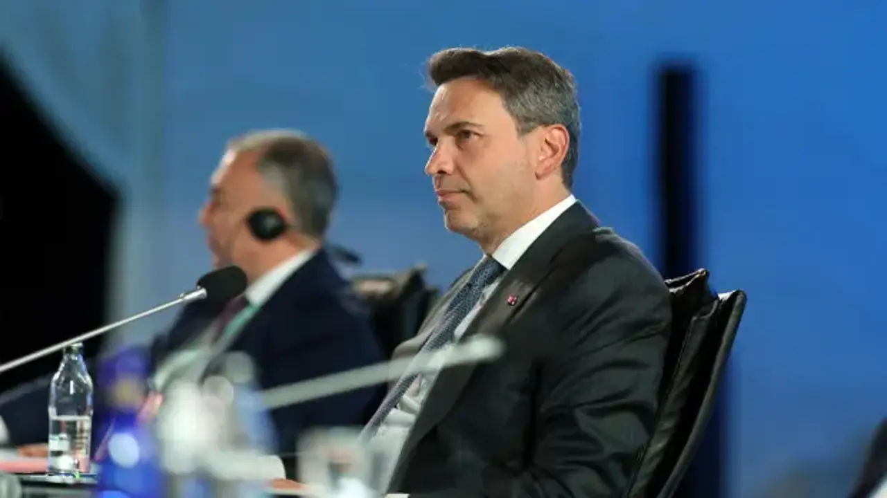 Enerjide 20 milyar dolarlık yeni dönem: Bakan Bayraktar haritayı ilan etti!
