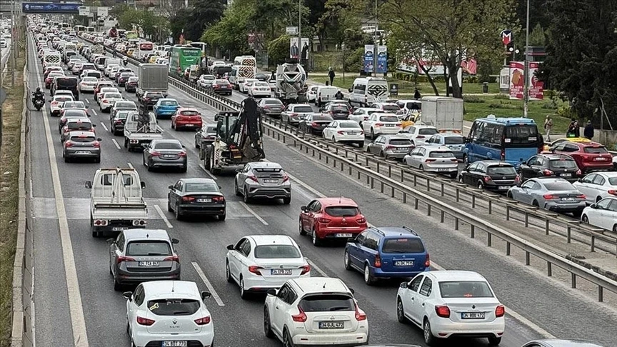 İstanbul'da bazı yollar yarın trafiğe kapatılacak