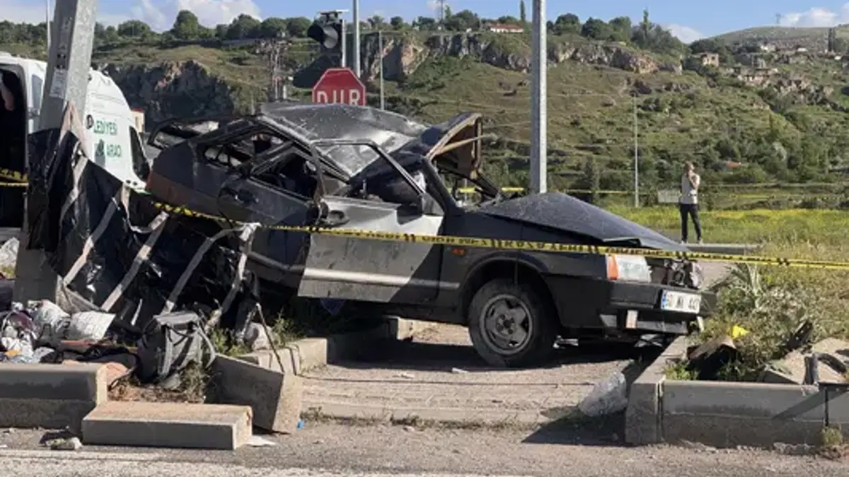 Kayseri'de feci kaza: 3 ölü, 5 yaralı