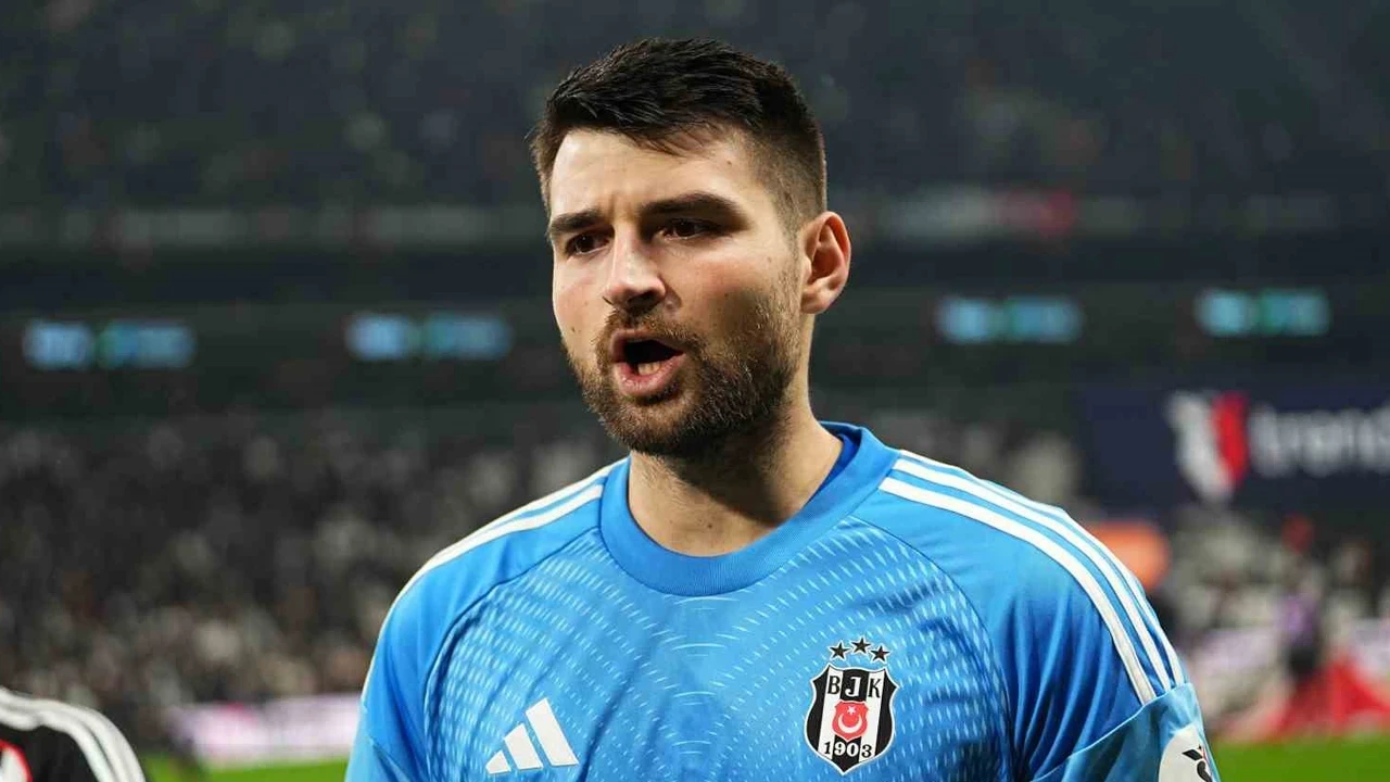 Beşiktaş'ta Ersin Destanoğlu ile yollar ayrıldı