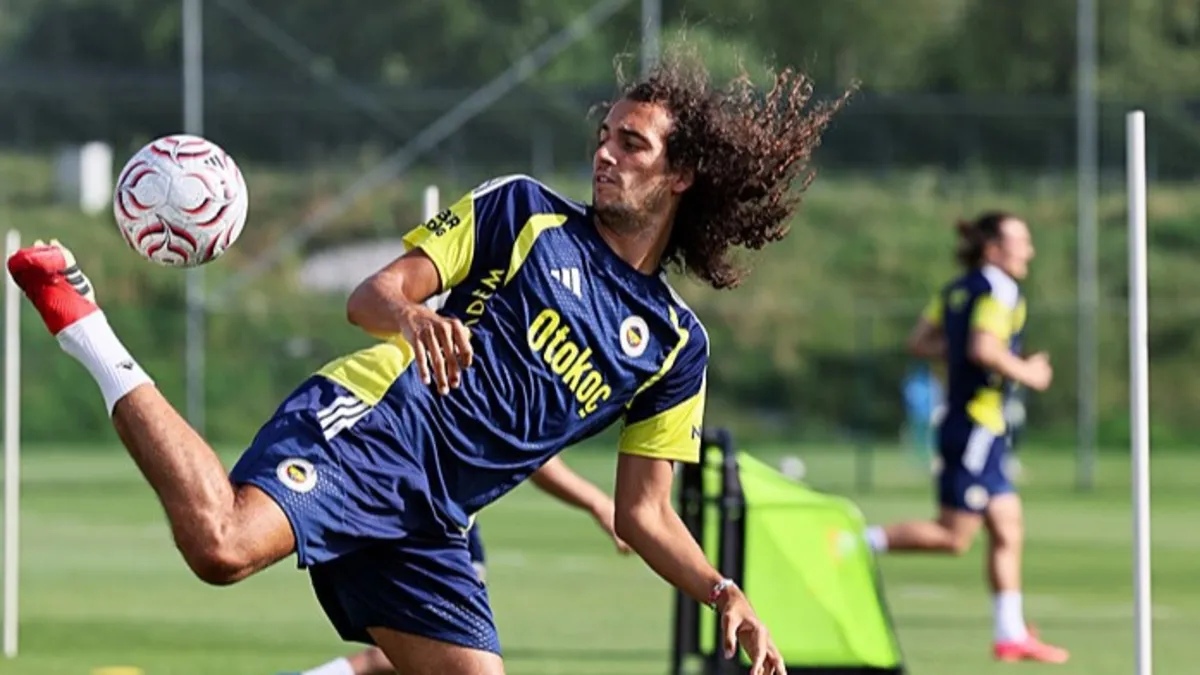 Fenerbahçe, Avusturya'da günü çift antrenmanla tamamladı!