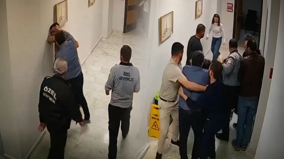 Eskişehir Sivrihisar Devlet Hastanesi: Personele şiddet uygulayan müdür açığa alındı | Sağlık Haberleri