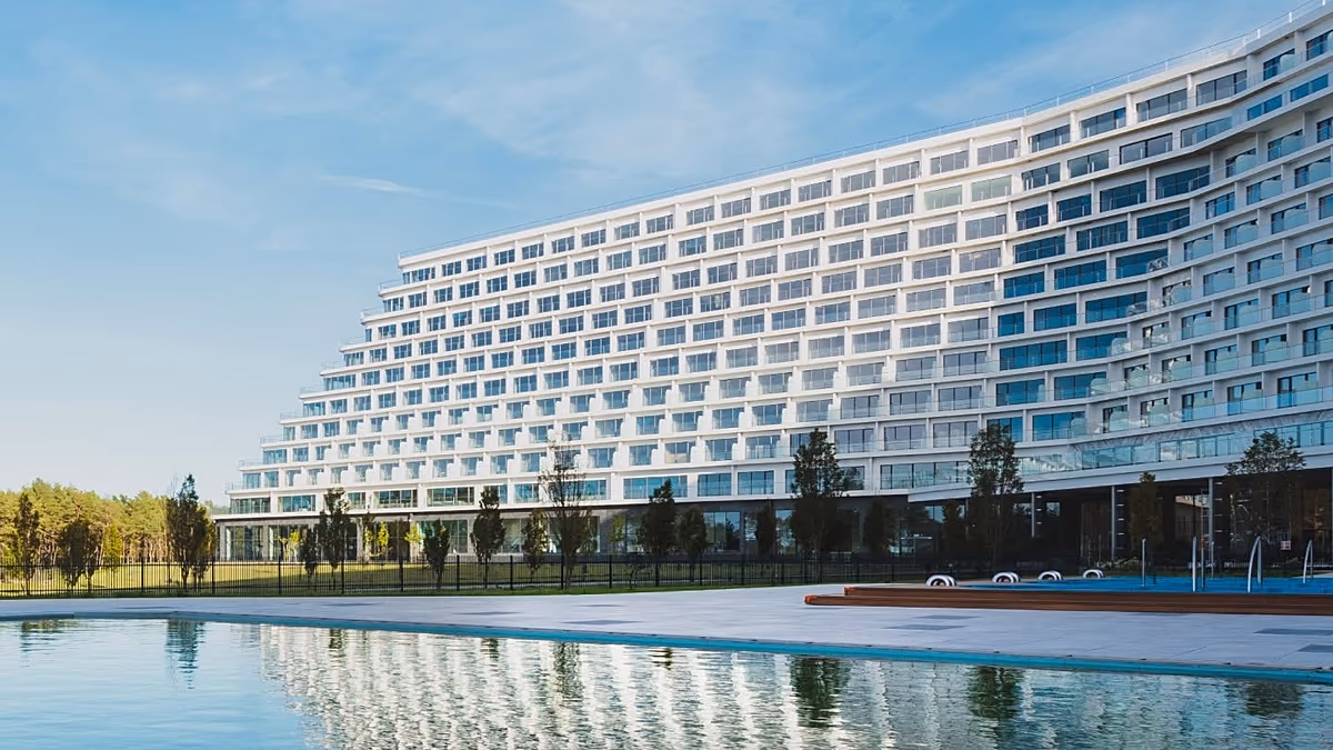 13 kat, 1240 oda: Baltık kıyısındaki en büyük otel açılıyor