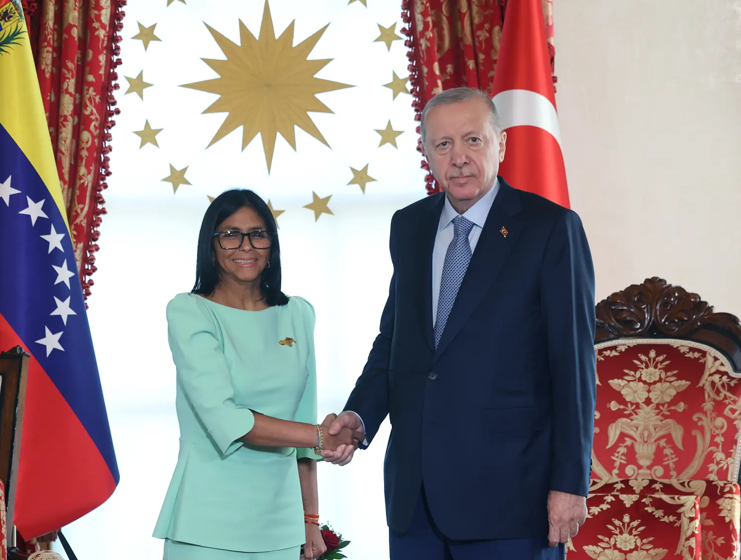 Cumhurbaşkanı Erdoğan, Rodriguez ile görüştü: Venezuela halkının yanındayız