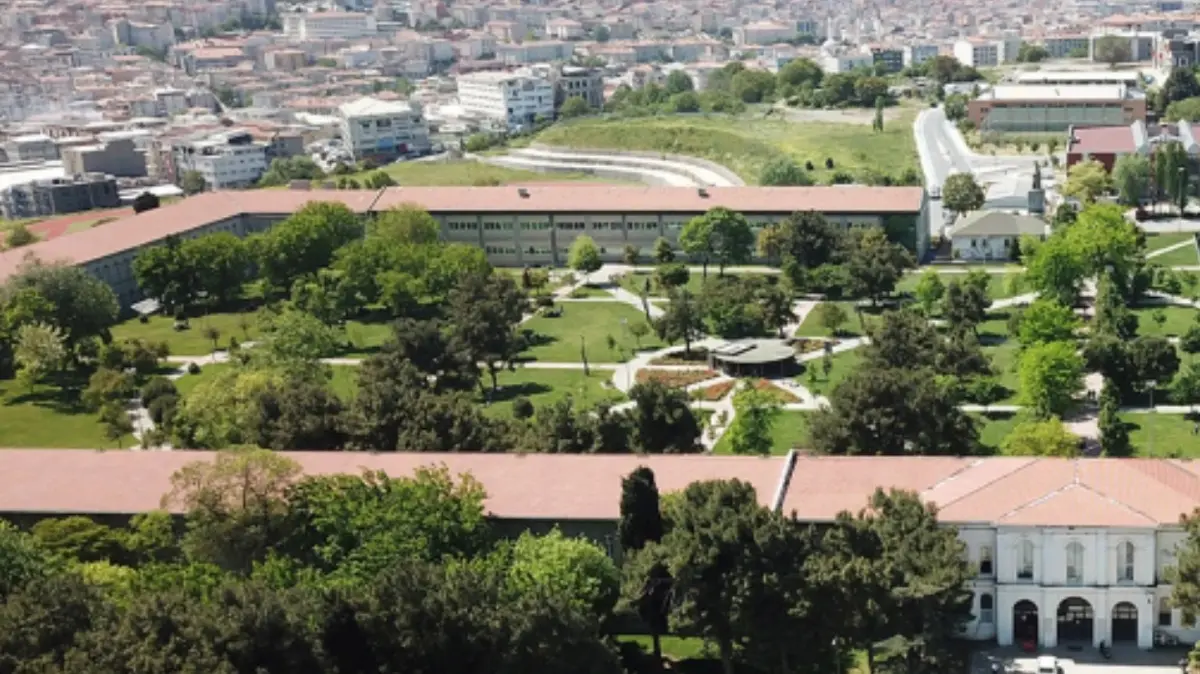 YTÜ'den başarılı öğrencilere büyük fırsat: Burs miktarı yükseldi