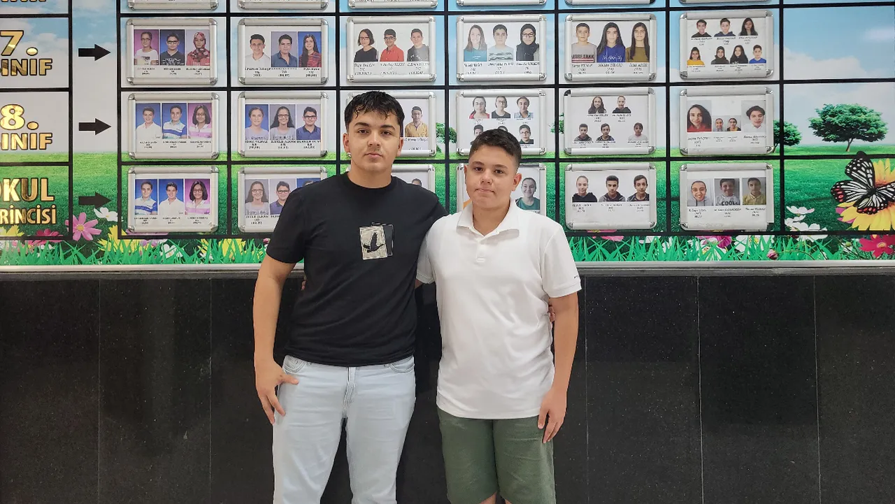 Ağabeyinden sonra o da 500 tam puan aldı! LGS'de aynı başarıya imza attı