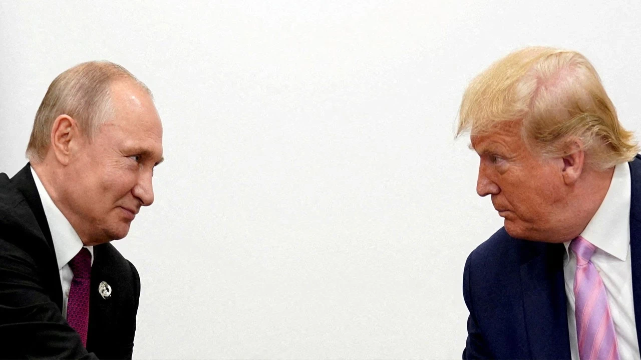 NATO Zirvesi öncesi Putin ve Trump telefonda 1,5 saat görüştü