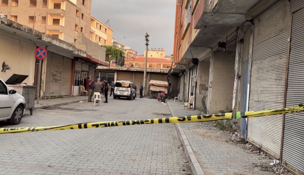 Osmaniye'de sokak ortasında bıçaklı kavga: 1 ölü