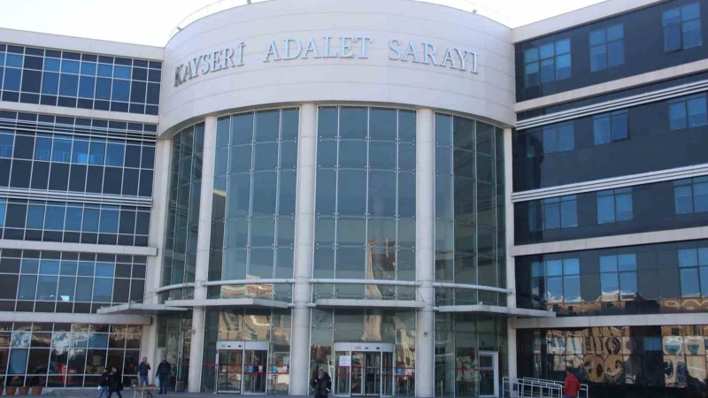 İş arkadaşlarını bıçaklayan sanığa 18 yıl 4 ay hapis