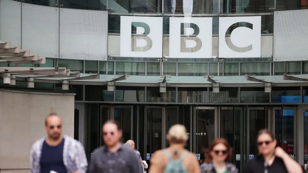 Batının ikiyüzlü medyasında ekonomik kriz! BBC 2000 basın çalışanın işine son verecek