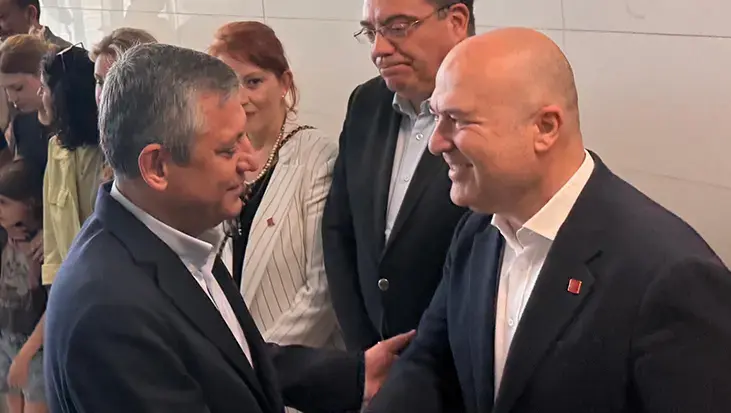 Son dakika... CHP İzmir Milletvekili Murat Bakan partisinden istifa etti