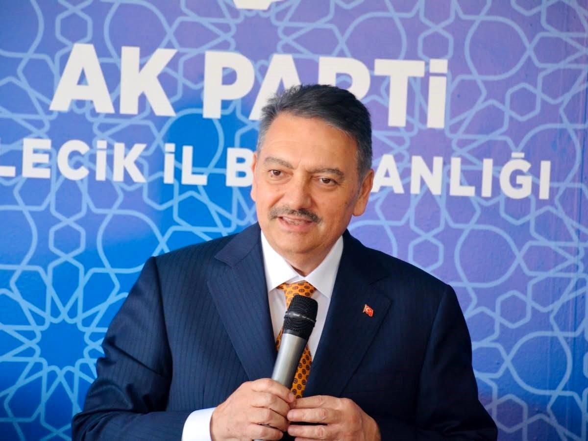 AK Parti Genel Başkan Yardımcısı Öğütken: "AK Parti'mizin bayrağını göklere çıkartmaya çalıştık"