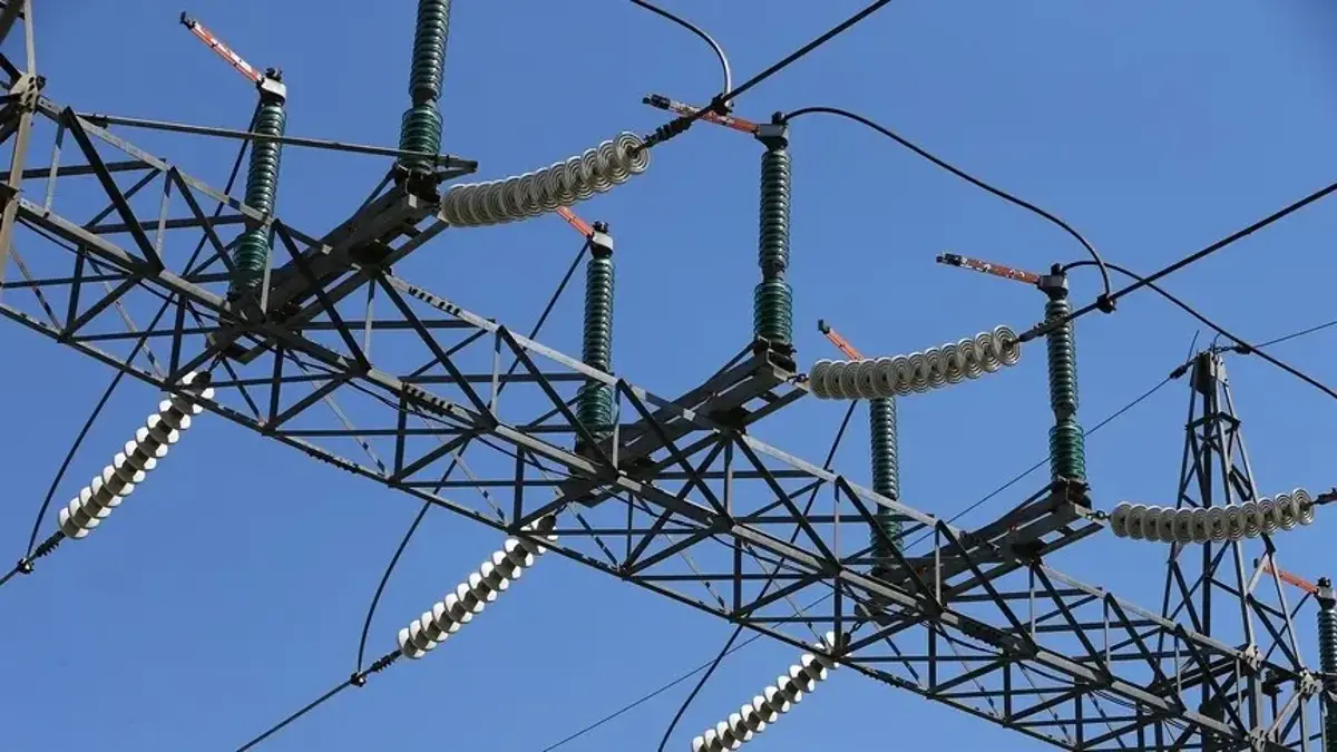 Cezayir'de sıcak hava elektrik tüketiminde rekor getirdi! Talep 21 bin 870 megavata ulaştı