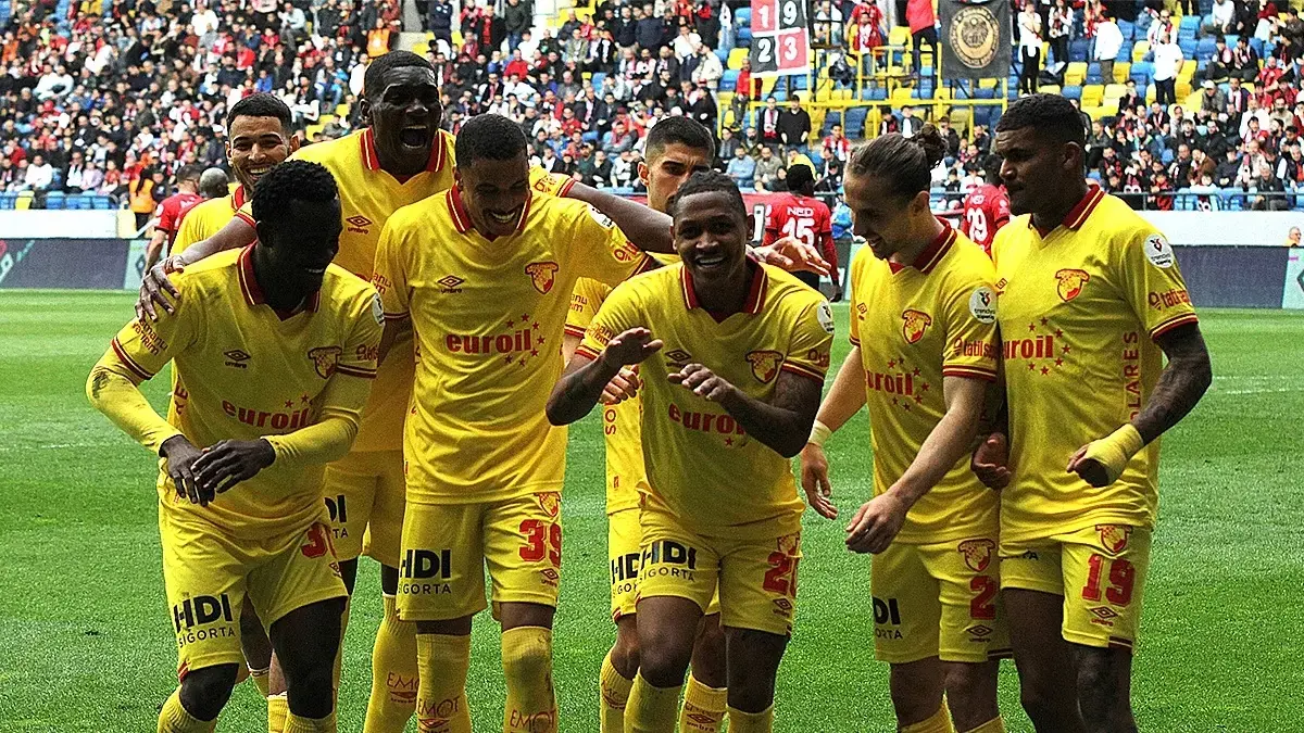 Göztepe, Miroshi ve Bokele'yi takımda tutacak