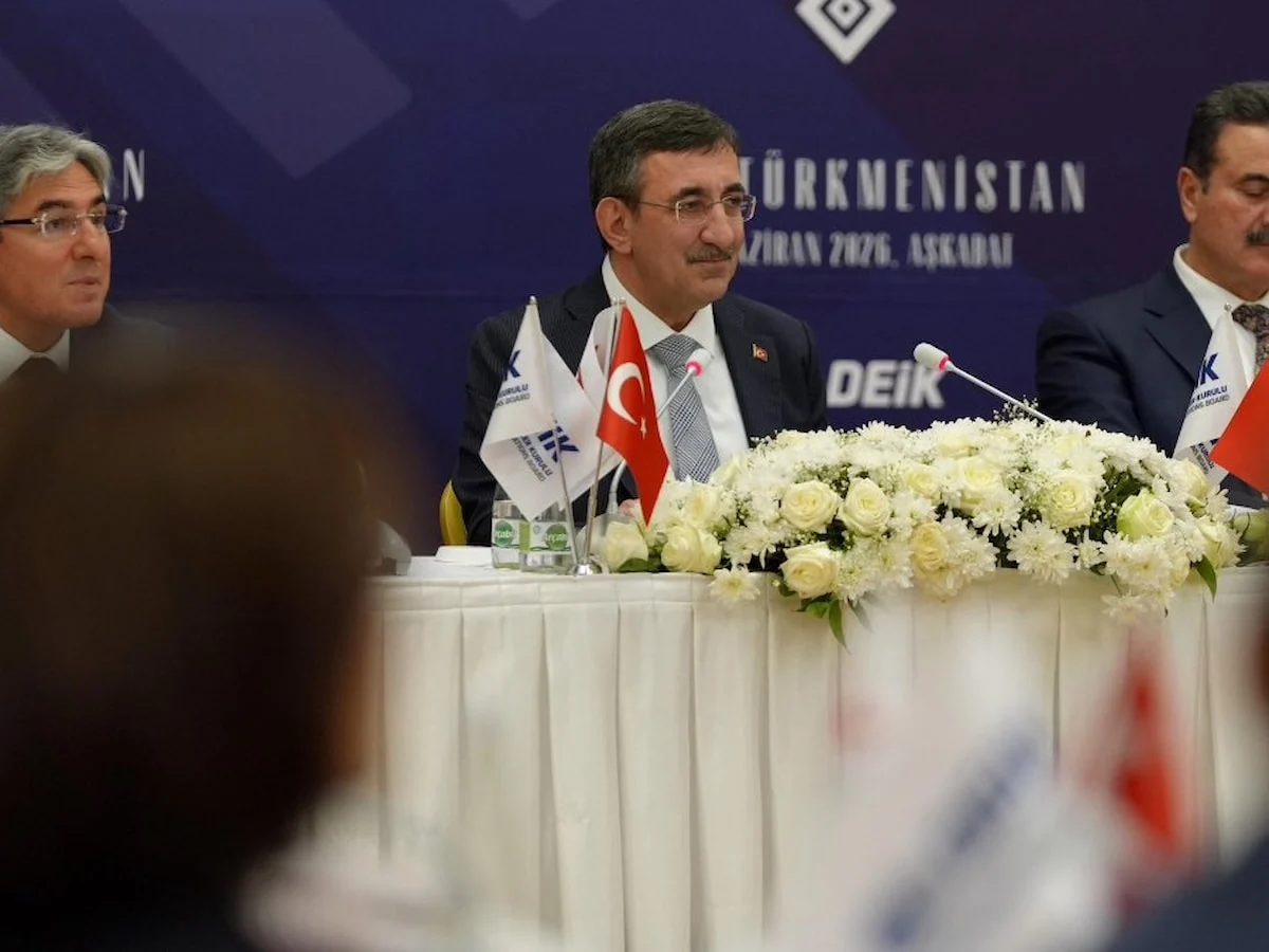Cevdet Yılmaz: Türkiye-Türkmenistan arasında 5 milyar dolarlık ticaret hacmi hedefi var