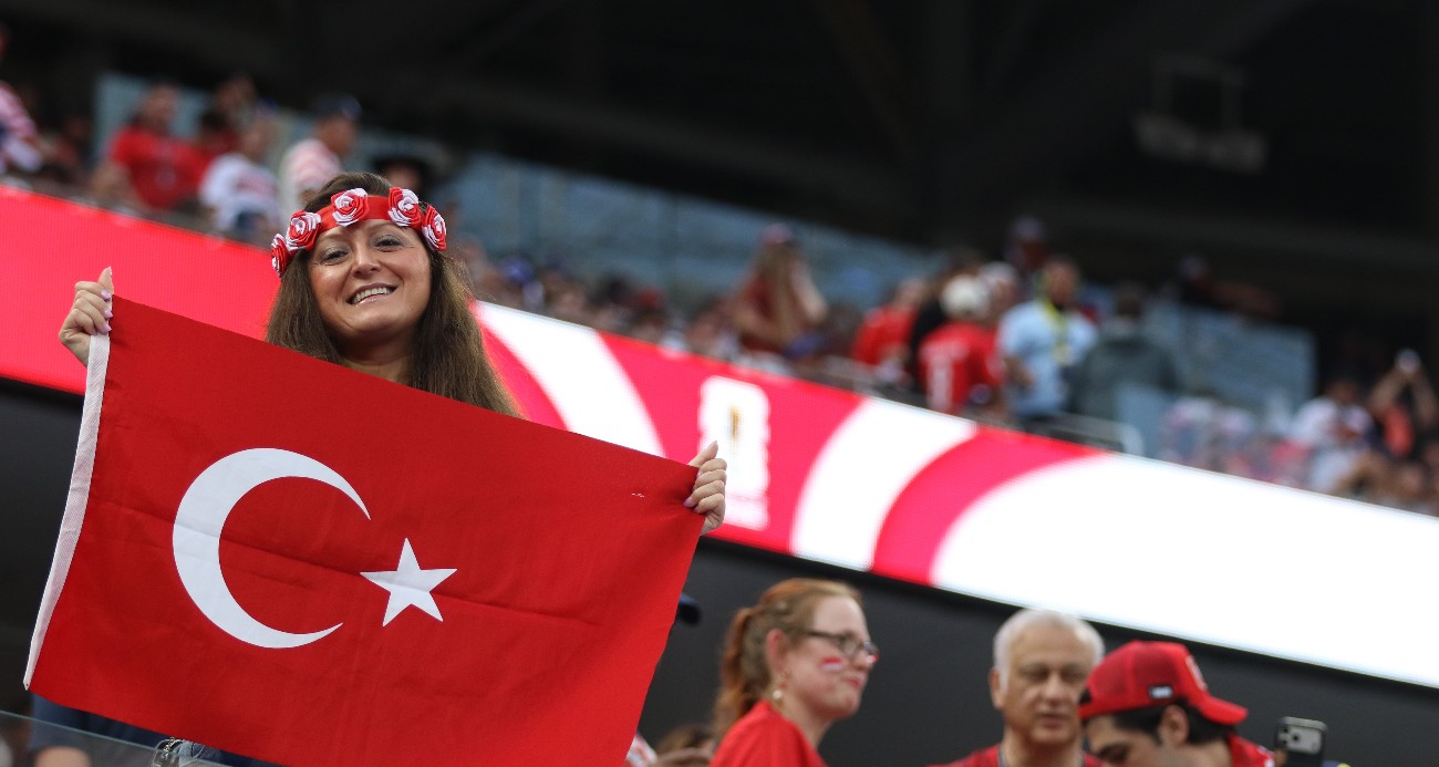 Türkiye - ABD maçını stadyumda 70 bin 492 taraftar takip etti