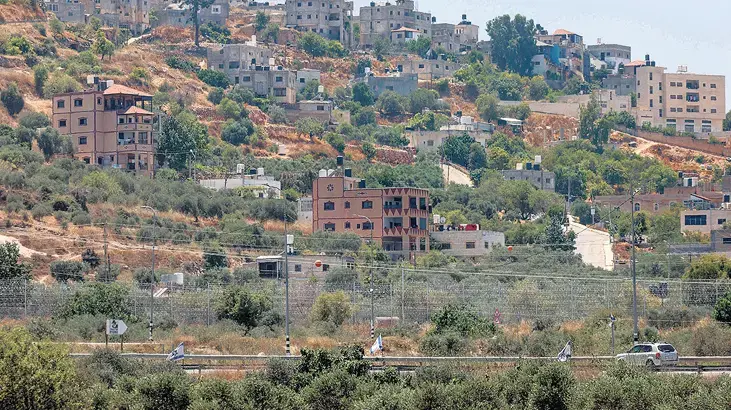 Batı Şeria’daki ilhaka devam