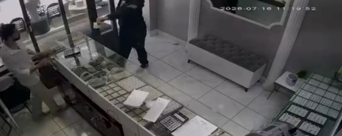 Kuyumcu soyguncusu 2 saatte yakalandı; İnternetten 'Soygun nasıl yapılır' araştırması yapmış