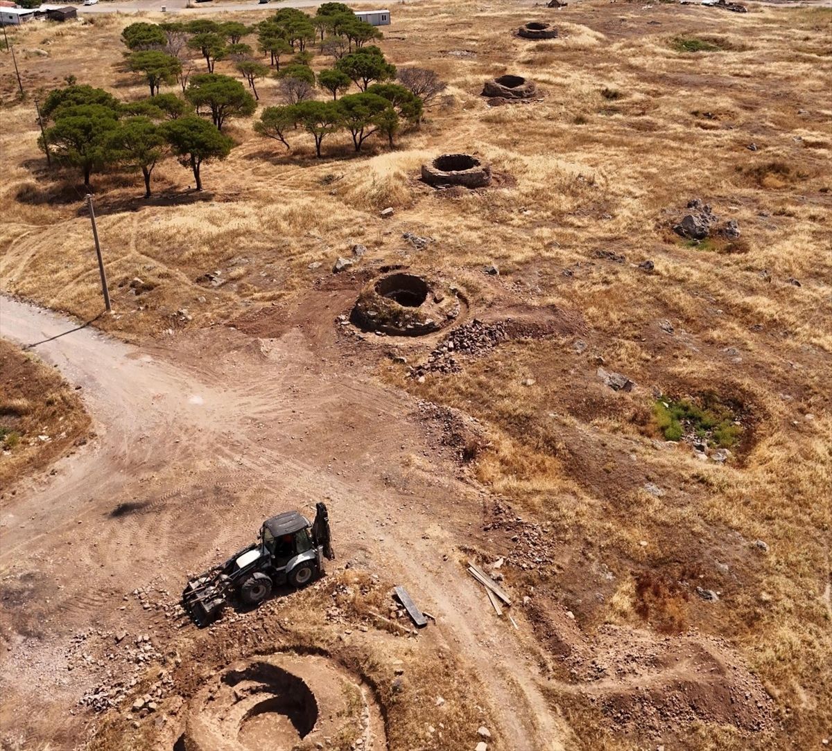 Balıkesir'de tarihi Küçükköy yel değirmenleri restore ediliyor