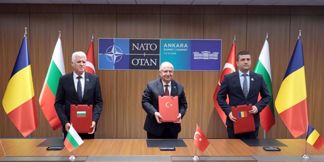 Bakan Güler, Bulgaristanlı ve Romanyalı mevkidaşlarıyla görüştü
