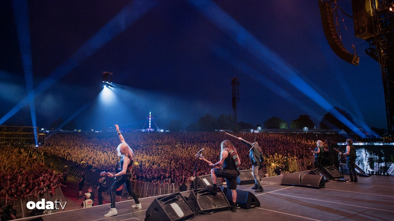 Iron Maiden müziğinin yarısını sattı
