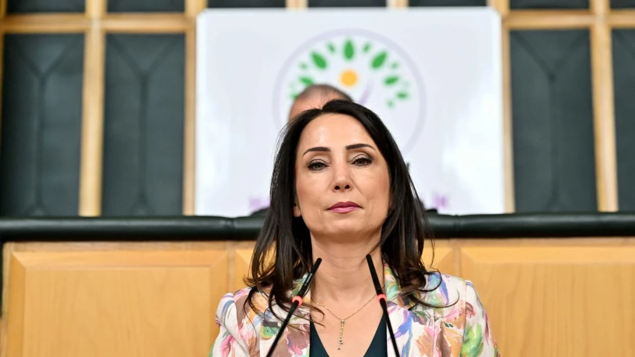 DEM Parti'den Çerçeve Yasa Çağrısı, 'Süreç Uzatılmamalı'