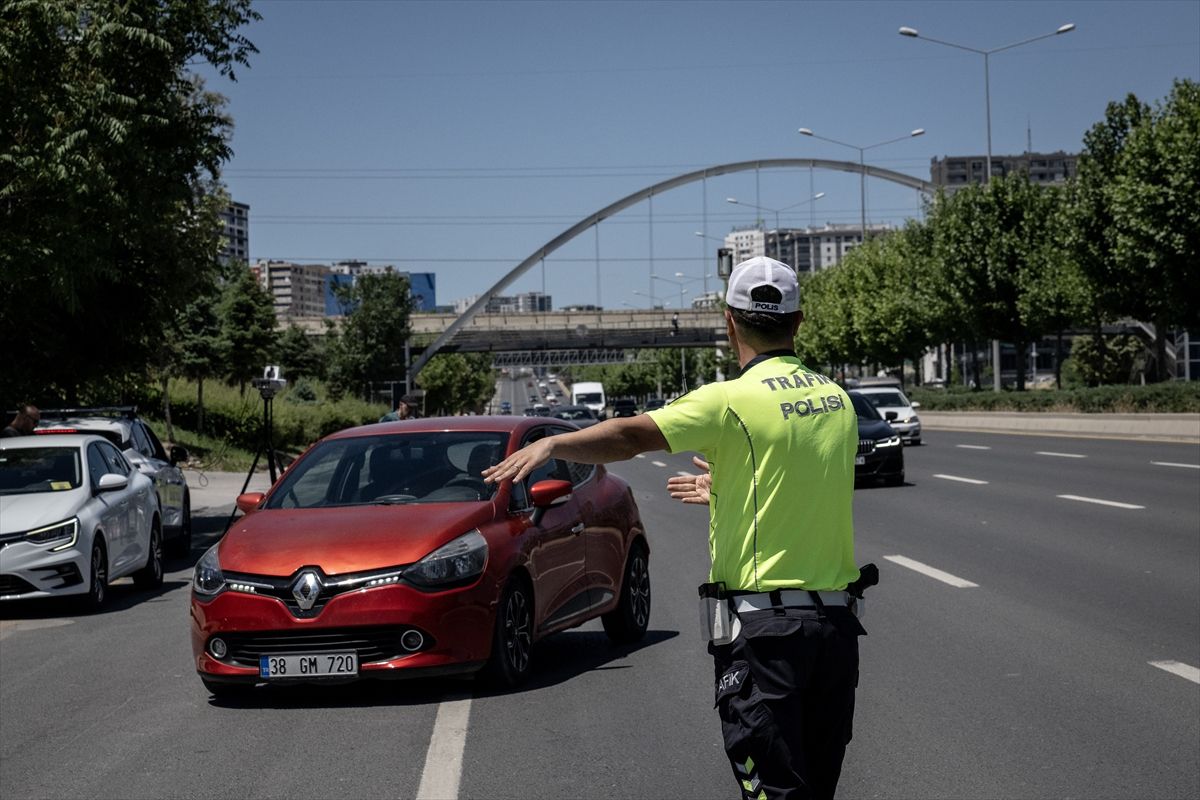 Ankara'da NATO Liderler Zirvesi kapsamında asayiş ve trafik denetimi yapıldı