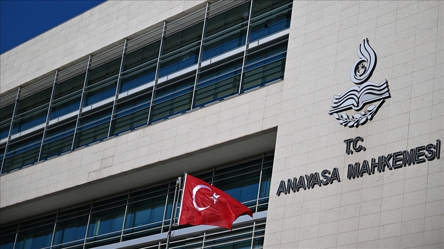 Anayasa Mahkemesi'nden CHP kararı. Amblem başvurusu karara bağlandı
