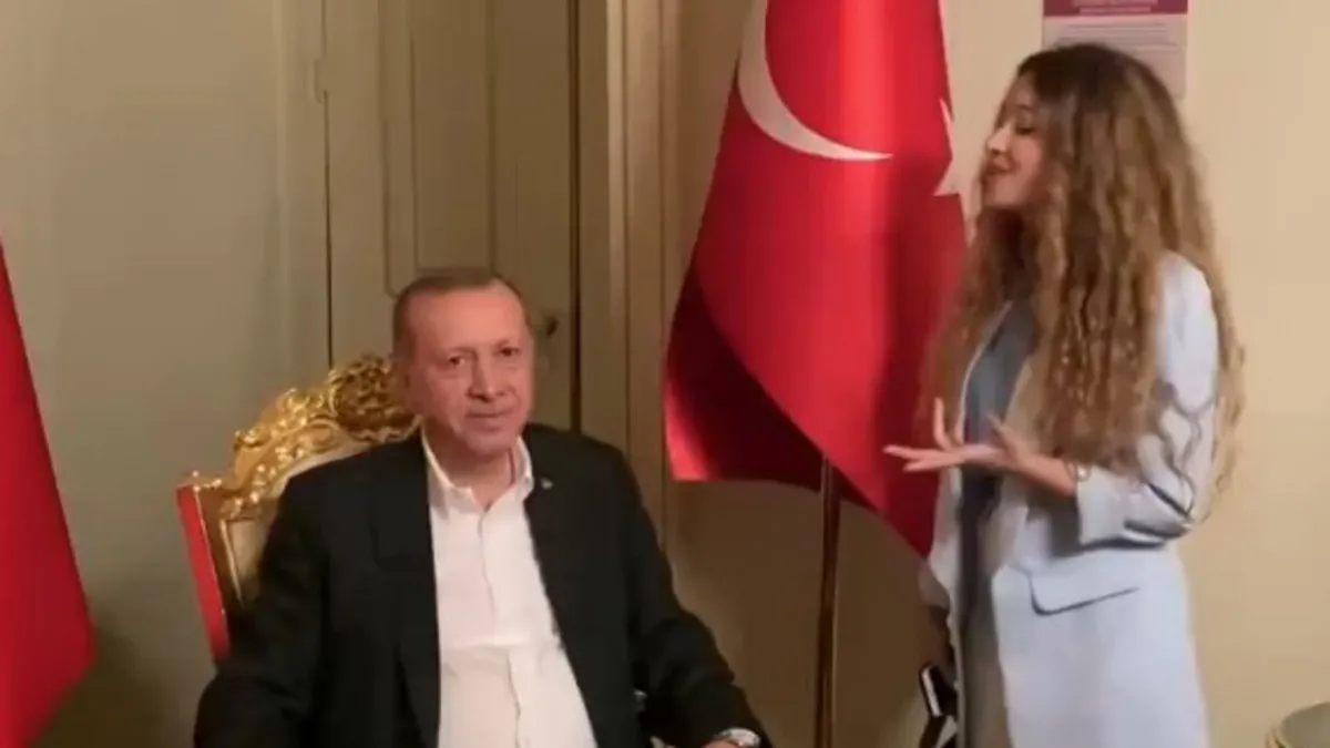 Şarkıcı Pınar Sürer Başkan Erdoğan’a şarkı söylediği anları paylaştı: O anlar sosyal medyada büyük ilgi...