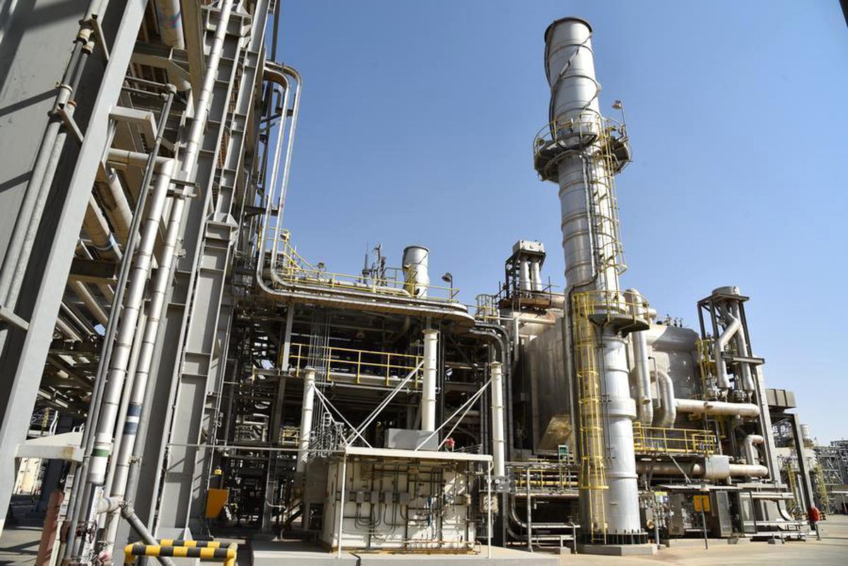 Suudi Arabistan'ın Ham Petrol İhracatı Nisanda Rekor Seviyeye Geriledi