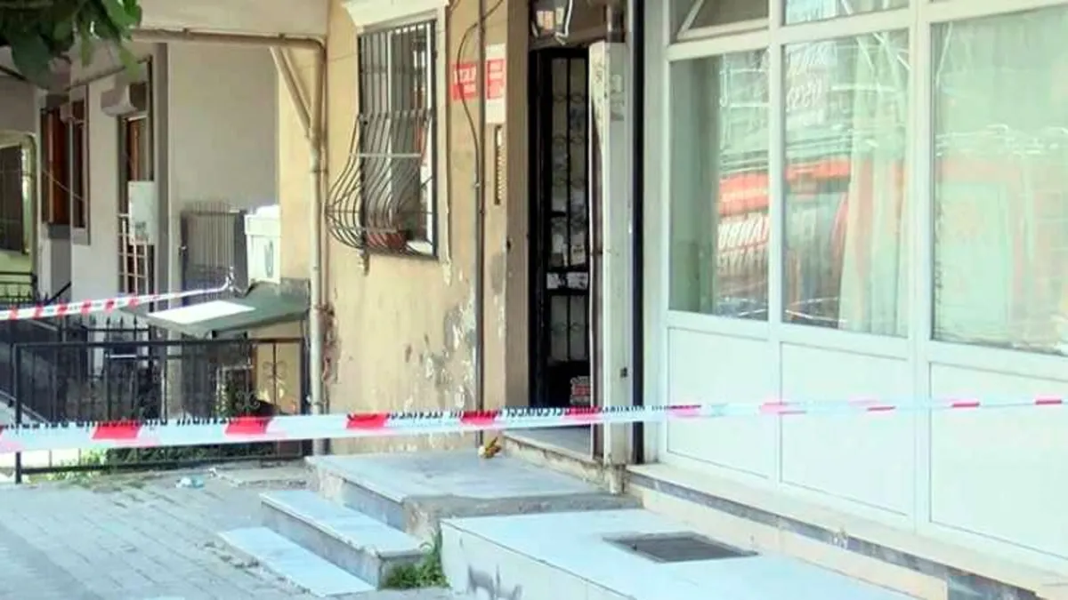 Kentsel dönüşüm sırasında binanın doğalgaz boruları kesilince patlama oldu: 3 işçi yaralandı