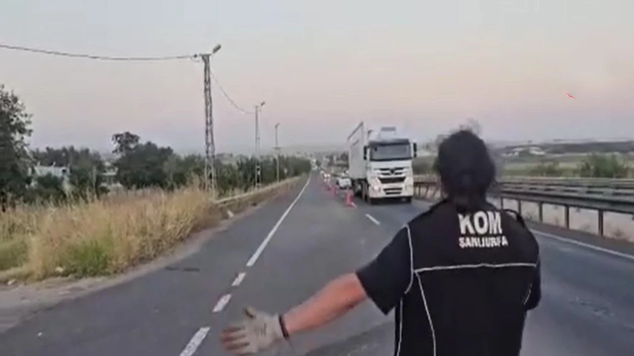 Polisin radarına takıldı: Dorseyi açan polisler şoke oldu