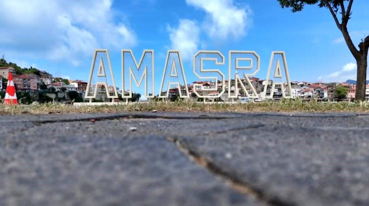 Amasra'ya ışıklı tabela