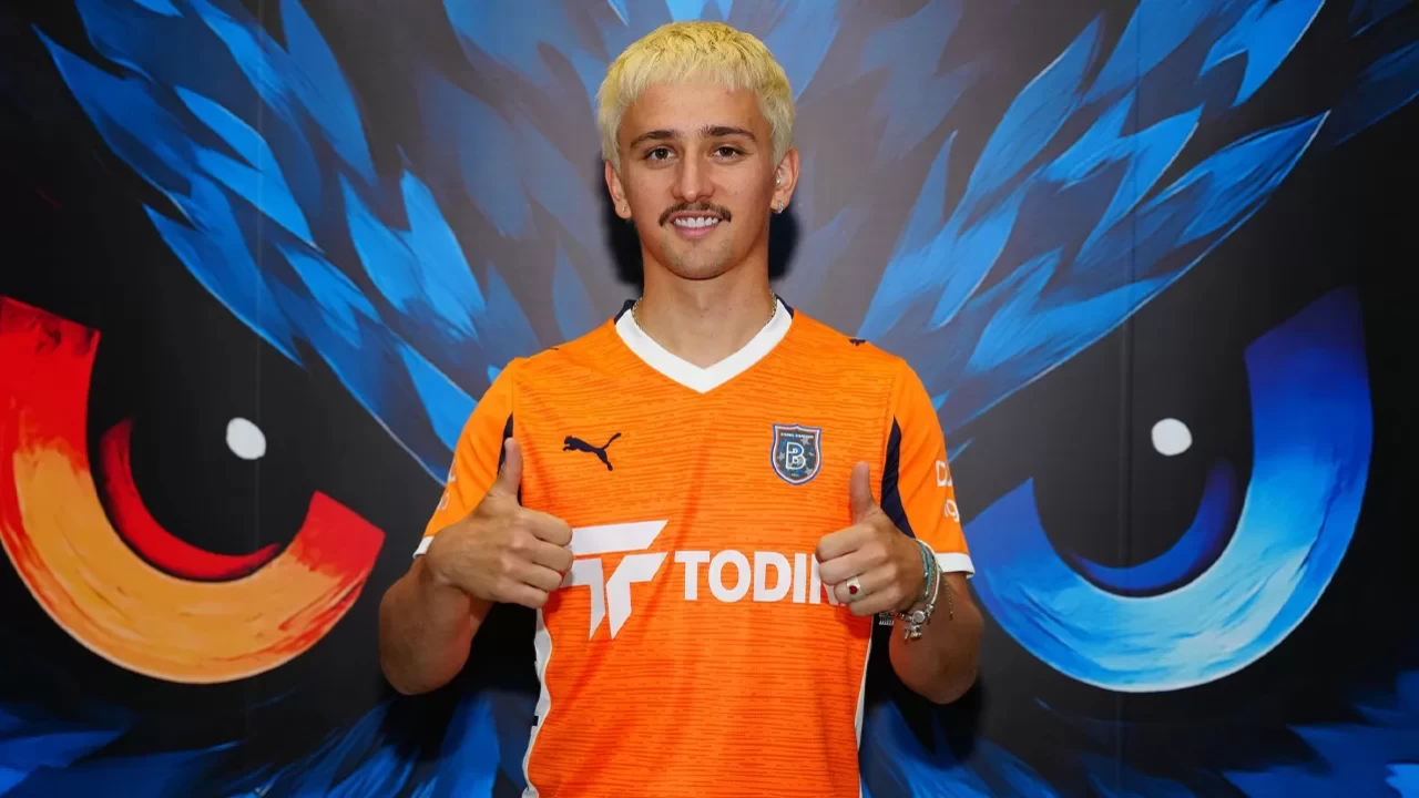 Başakşehir, Michal Karbownik transferini açıkladı