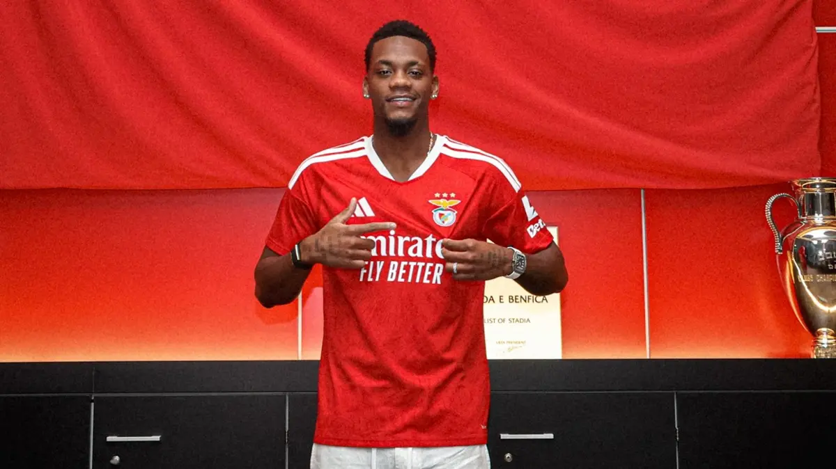Jhon Duran, Benfica'da!