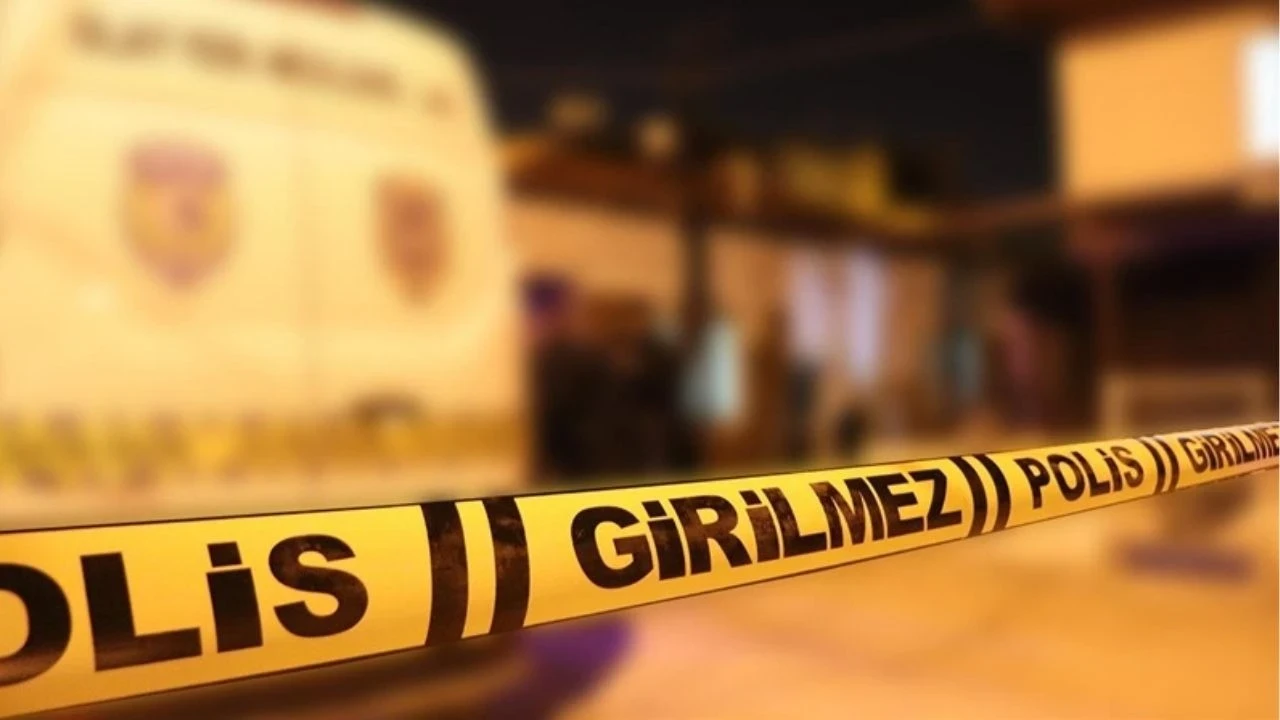 Adana’da 16 yaşındaki kız annesini bıçaklayarak öldürdü